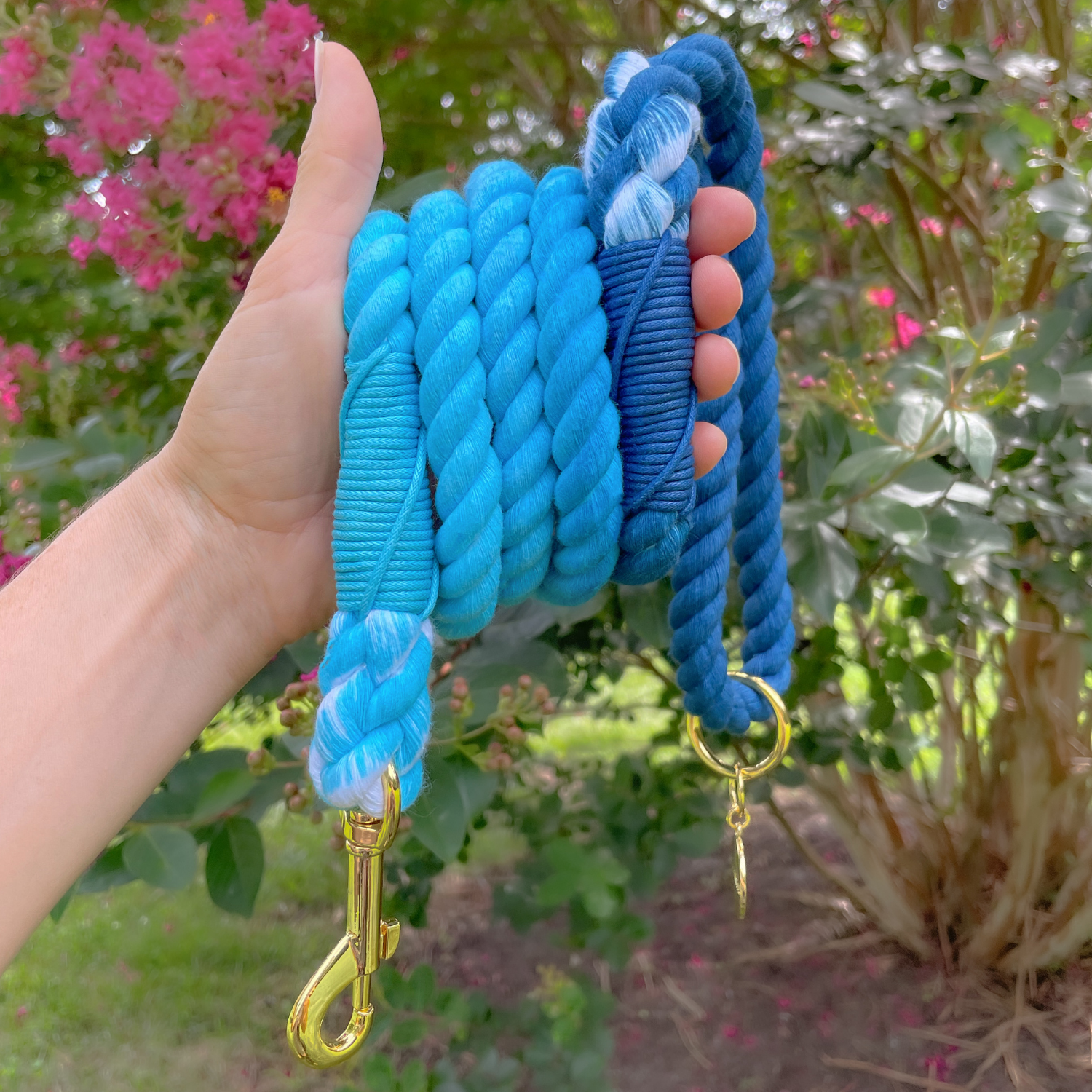 DJANGO rope leashes are made from premium cotton with reinforced splicing for extra durability.