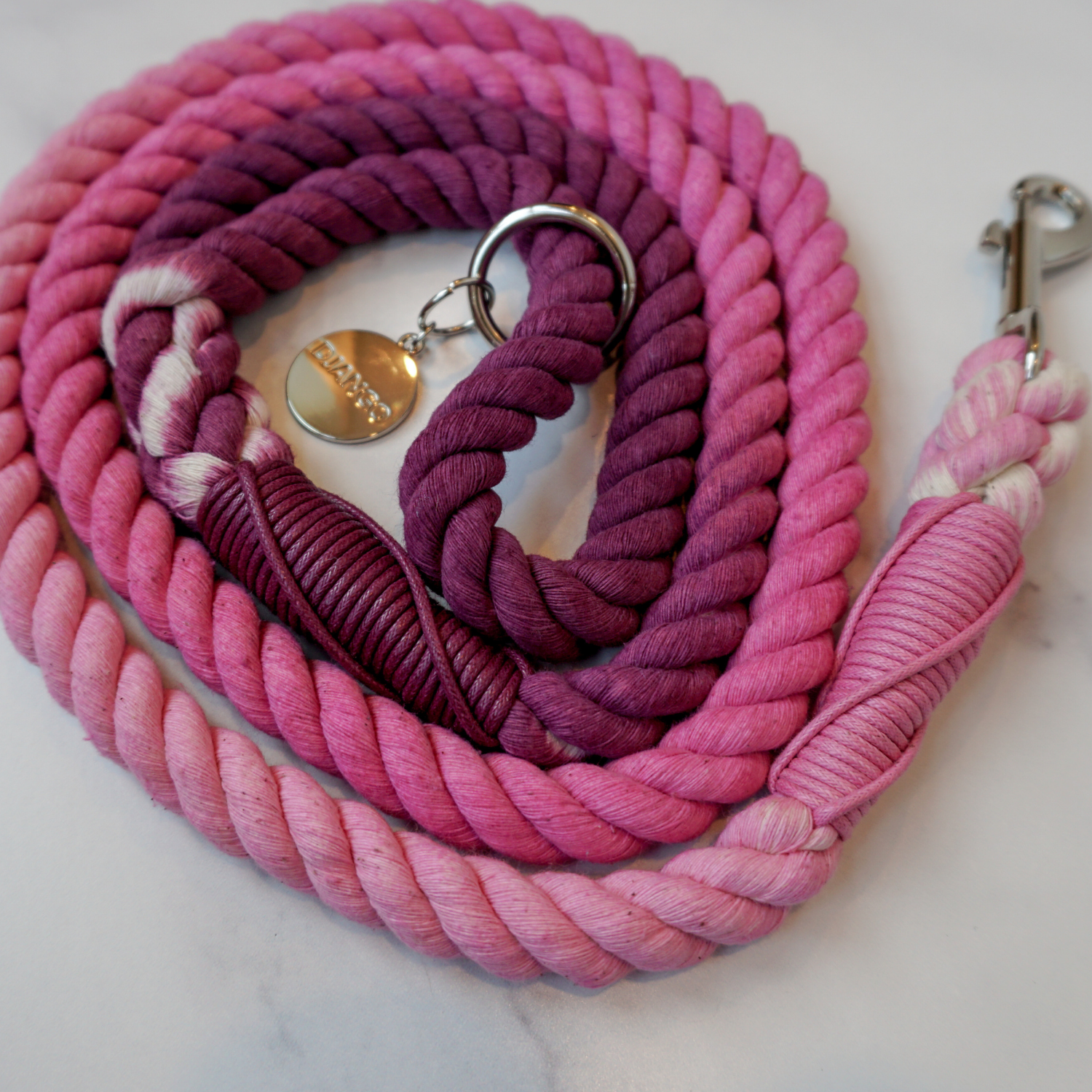 A strong and stylish ombre rope dog leash with hand-spliced ends and premium metal hardware for secure, everyday walks.
