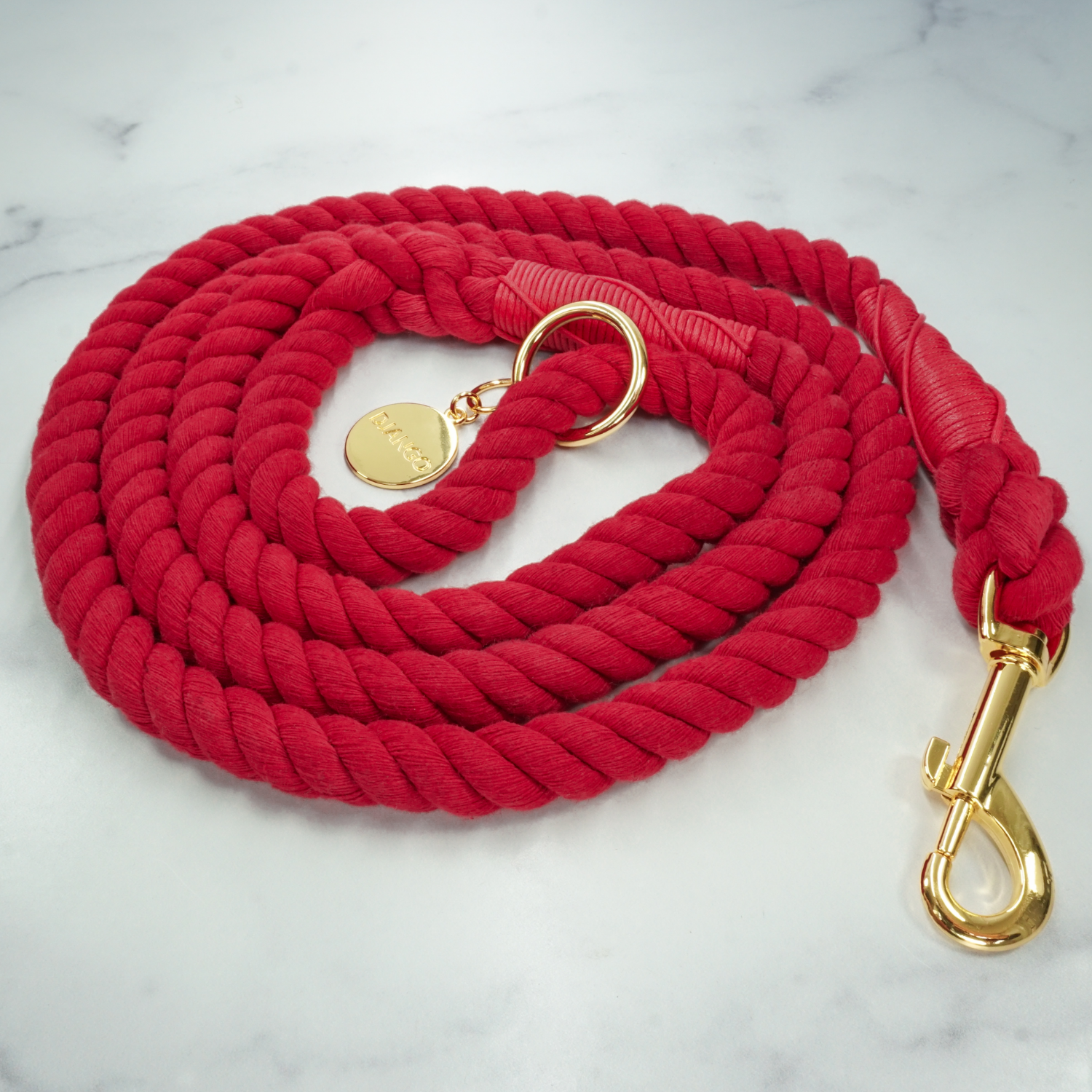 #color_crimson red